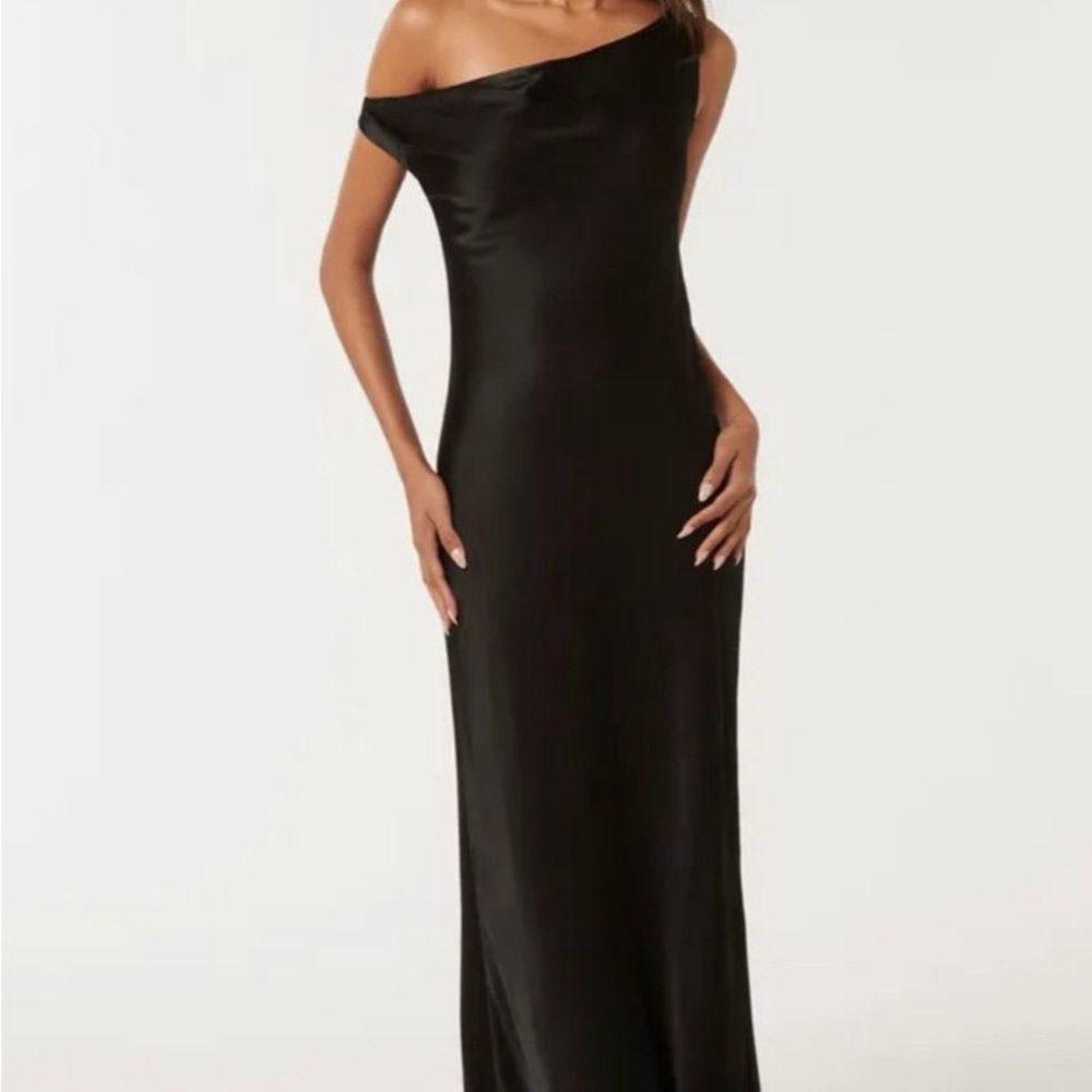 Ever New Black Asymmetrical One-Shoulder Cocktail Gown